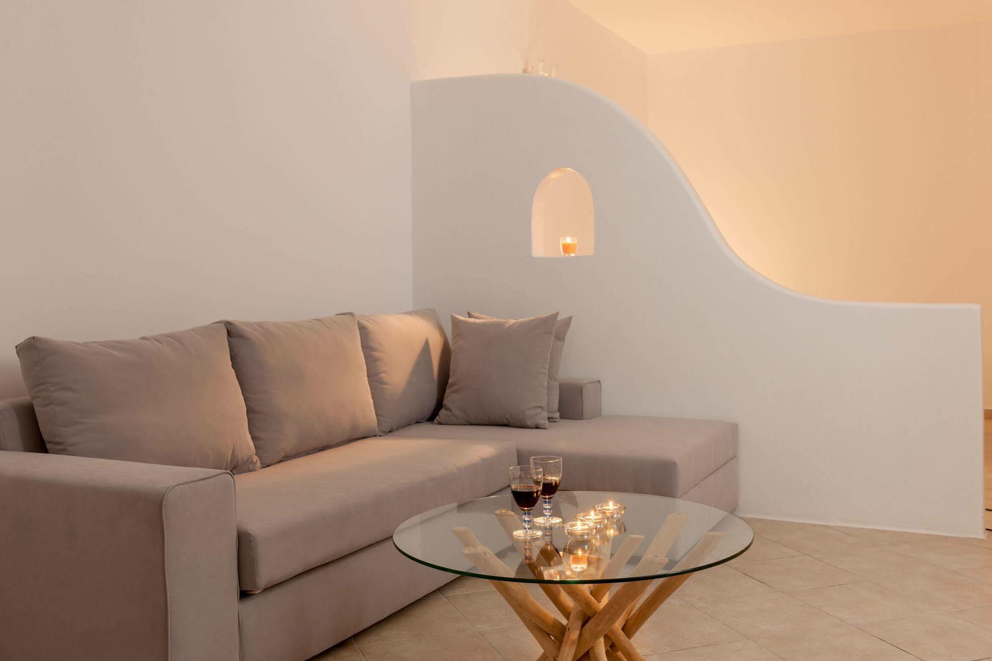 Katharos Pool Villas Οία Εξωτερικό φωτογραφία